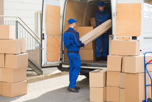 Local man with van service for Swiss Cottage home moves