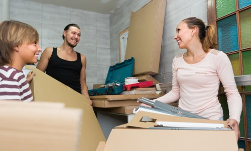 Local movers working around residential streets in Swiss Cottage