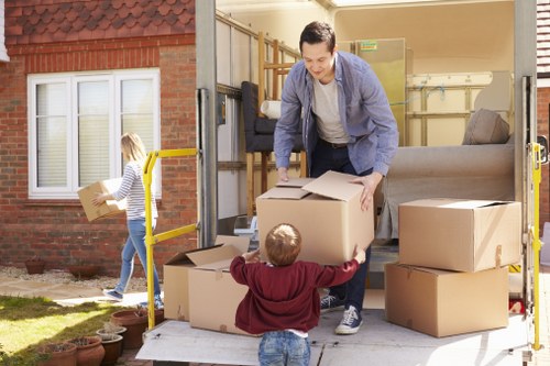 Local moving support for apartments and businesses in Swiss Cottage