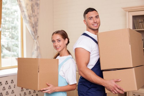 Residential moving support for apartments and houses near Swiss Cottage